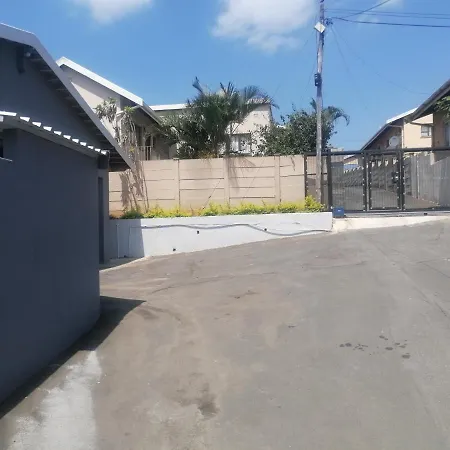 Lindokuhle Holiday Accommodation Durban Exterior foto