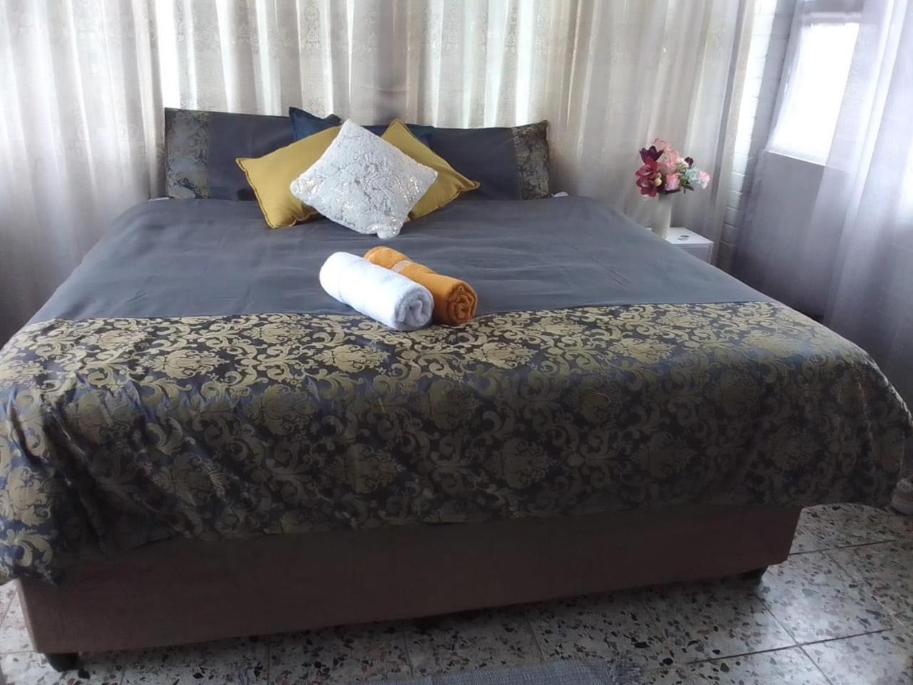 Privatunterkunft Lindokuhle
